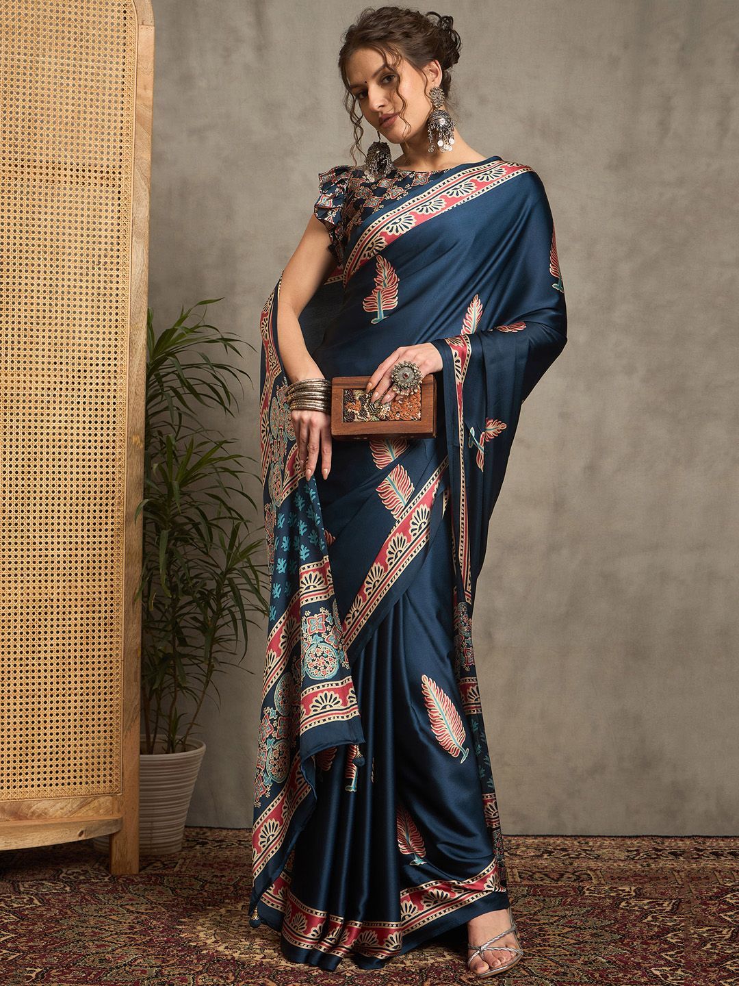 Midnight Blue Gajji Silk Saree with Stylized Leaf Motifs & Traditional Patola-Inspired Pallu
