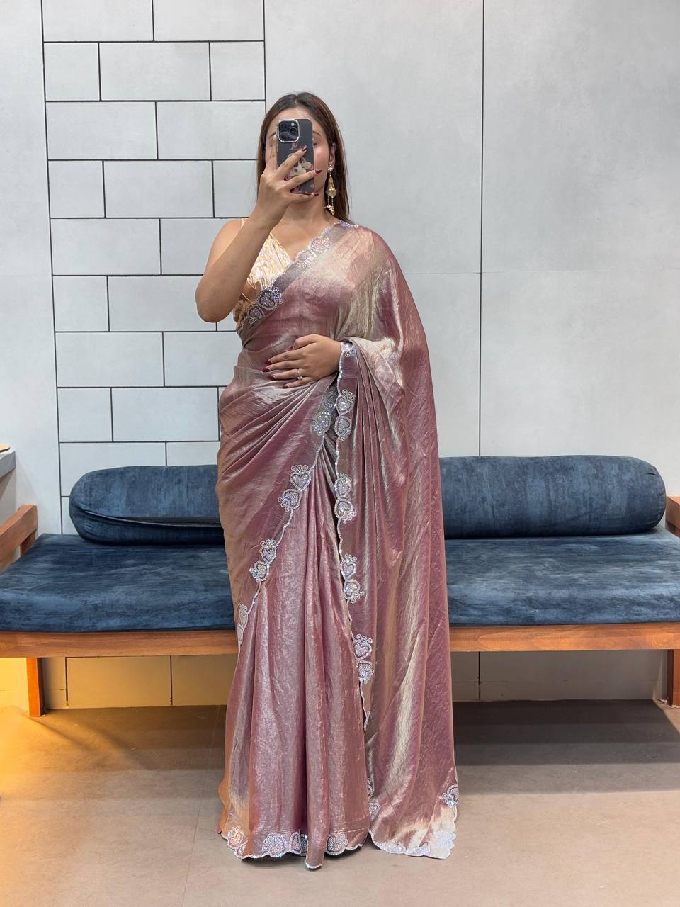 LOVING HART DIAMOND 💎 WORK BORDER SPACE SILK SAREE