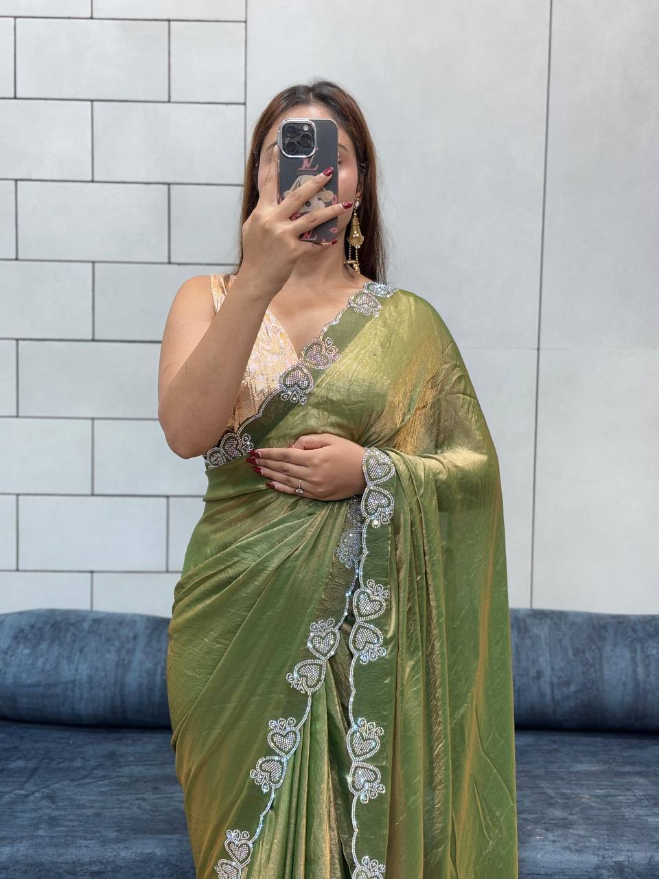 LOVING HART DIAMOND 💎 WORK BORDER SPACE SILK SAREE