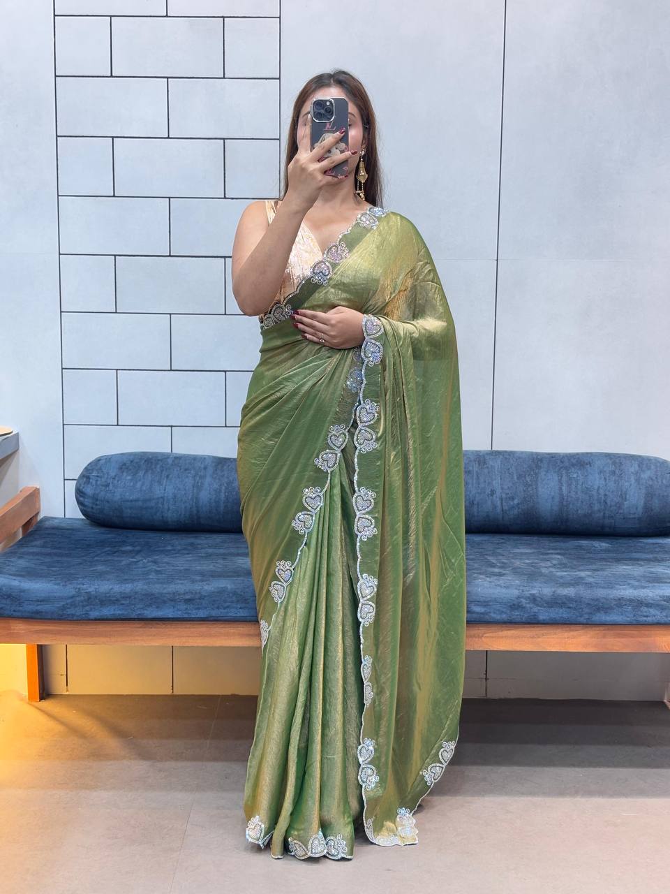 LOVING HART DIAMOND 💎 WORK BORDER SPACE SILK SAREE