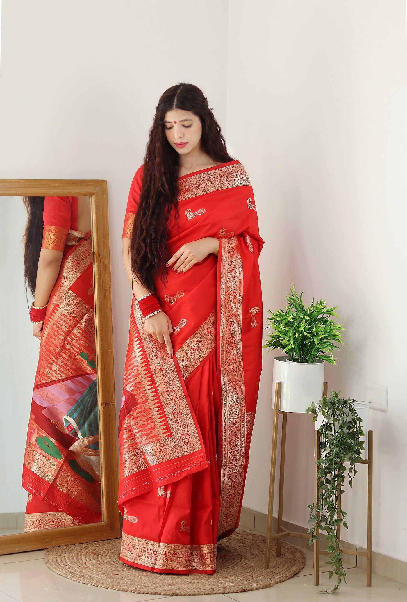 PURE BANARASI SILK SAREE WITH ZARI WEAVING