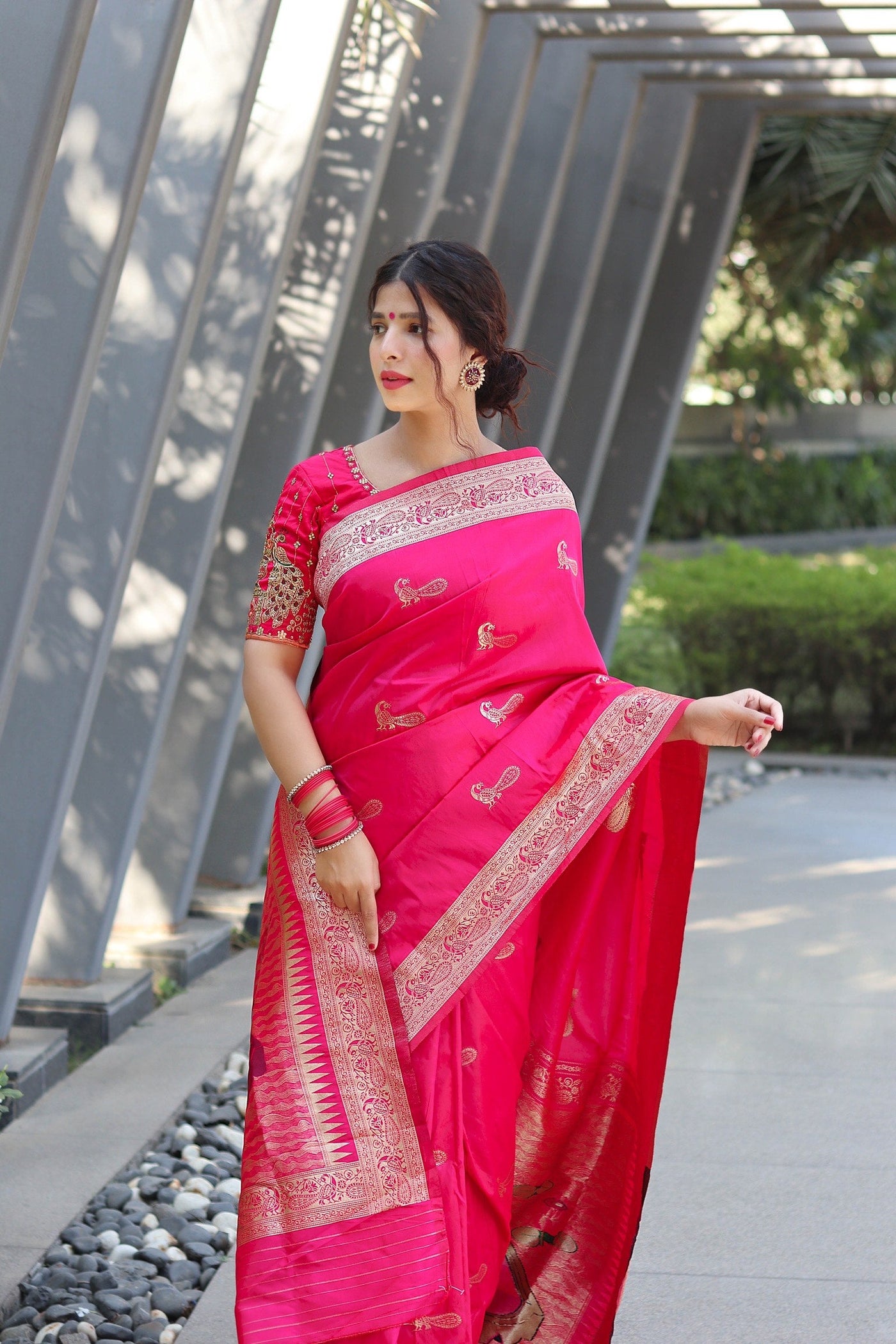 PURE BANARASI SILK SAREE WITH ZARI WEAVING