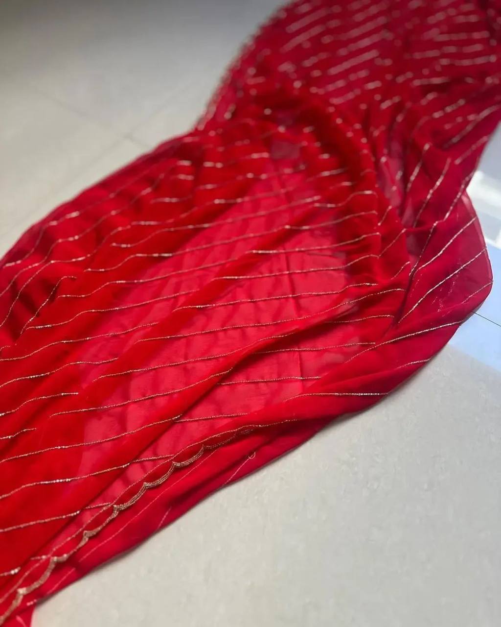 Luxurious Party Wear Saree with Delicate Embellished Detailing