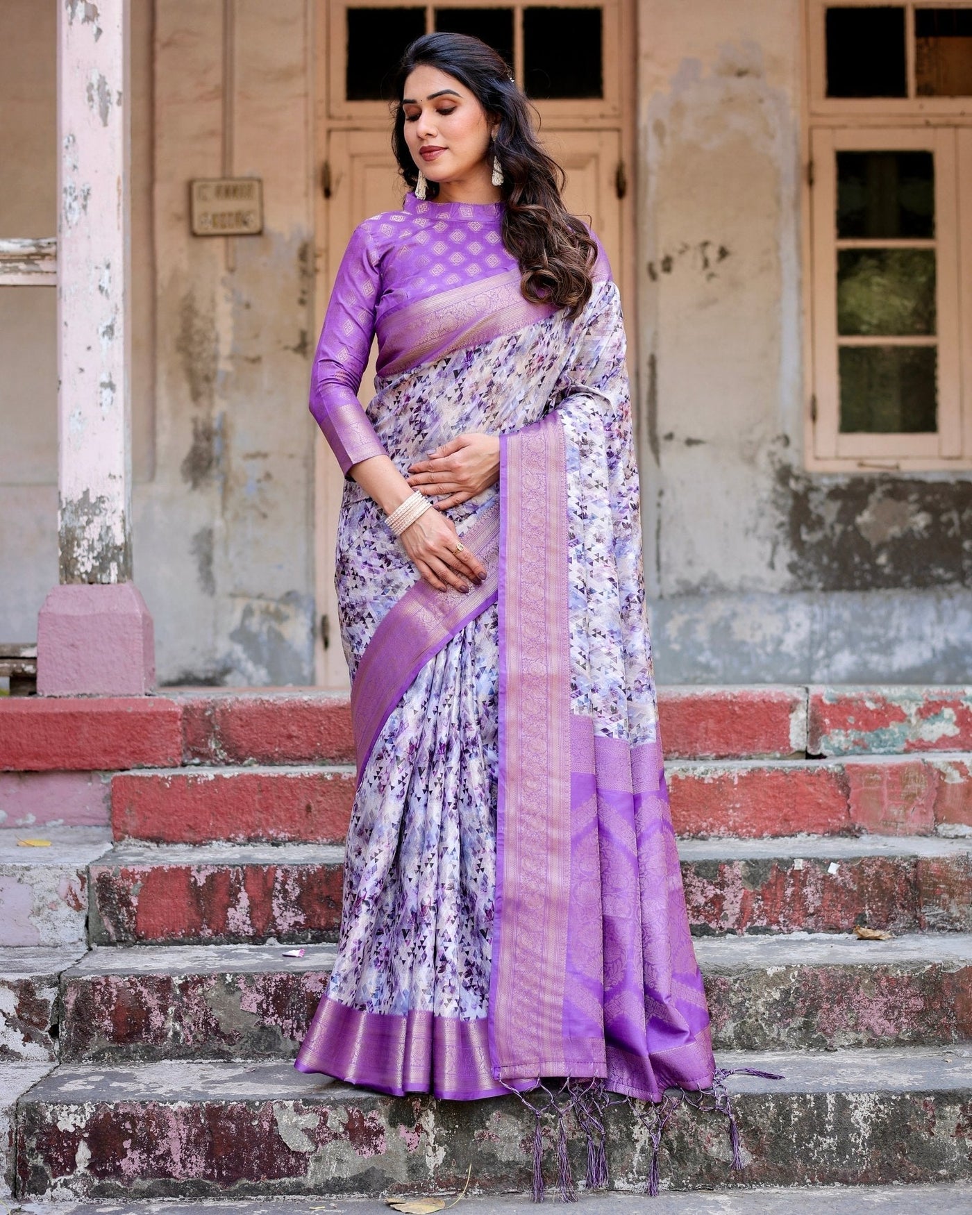 Lavender and White Geometric Floral Digital Print Banarasi Silk Saree with Zari Weave and Tassel-Embellished Pallu