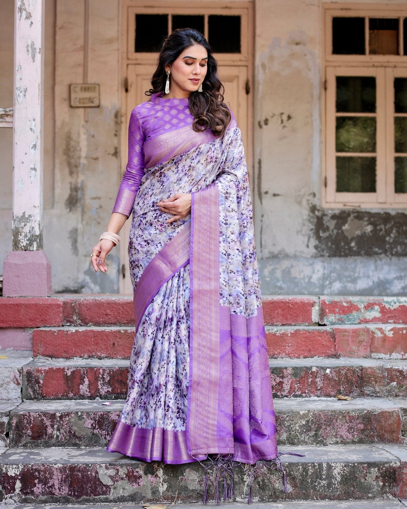 Lavender and White Geometric Floral Digital Print Banarasi Silk Saree with Zari Weave and Tassel-Embellished Pallu