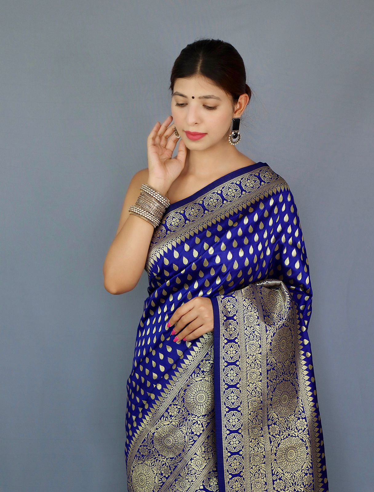 PURE BANARASI SILK SAREE WITH ZARI WEAVING